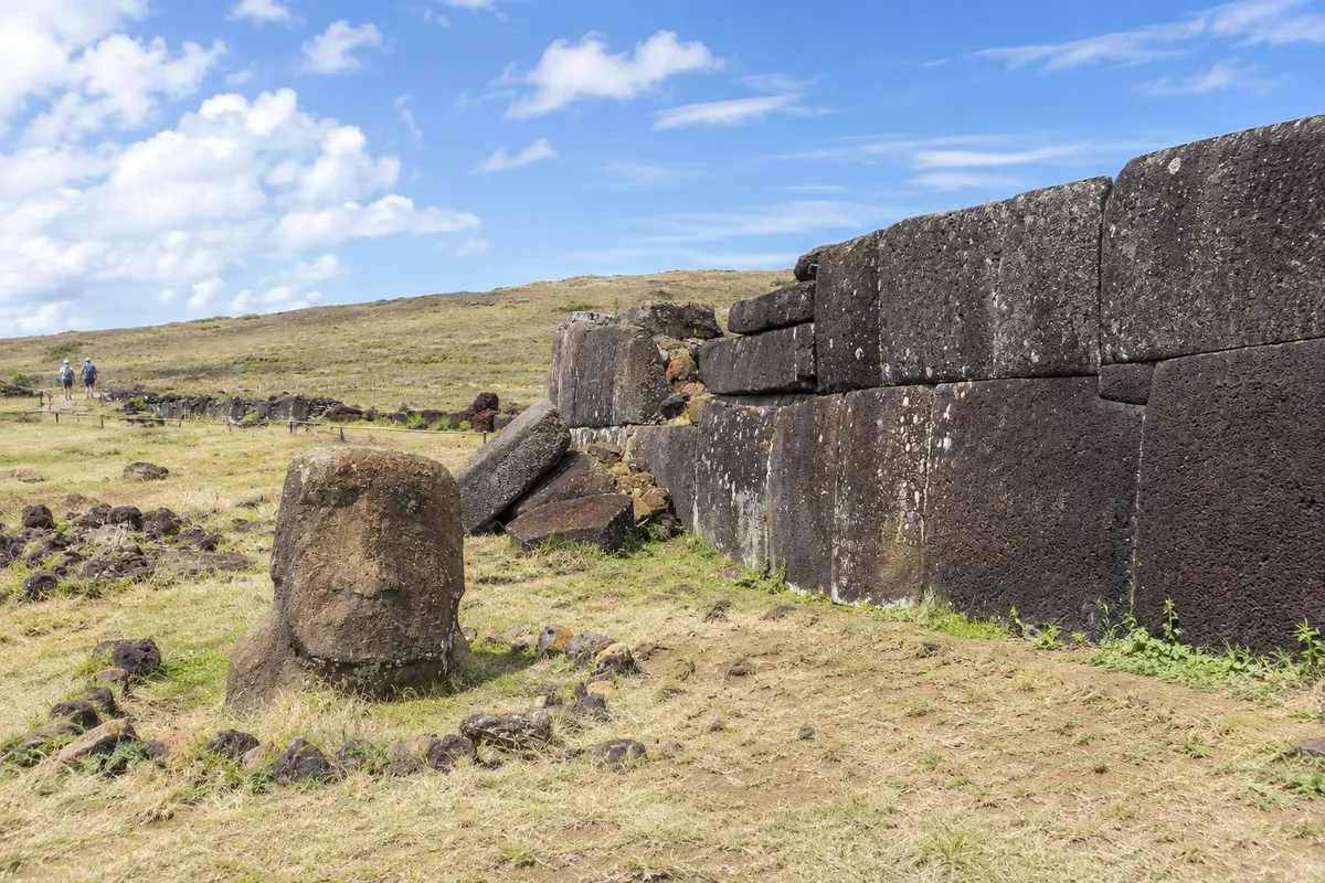 Ahu Vinapu