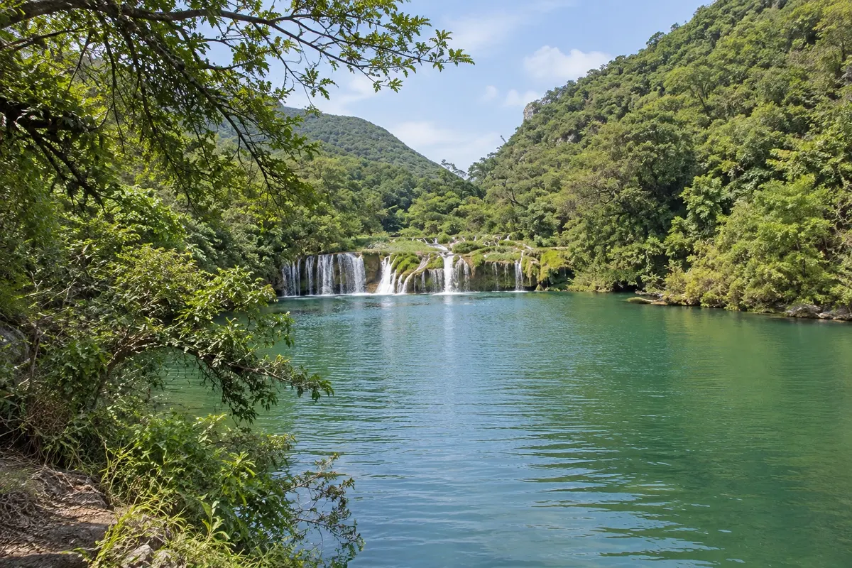 Cascadas de Micos