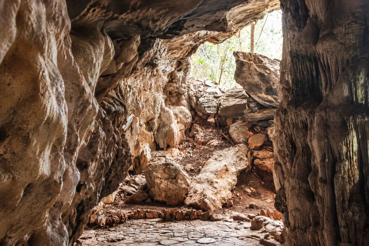 Maquiné Cave