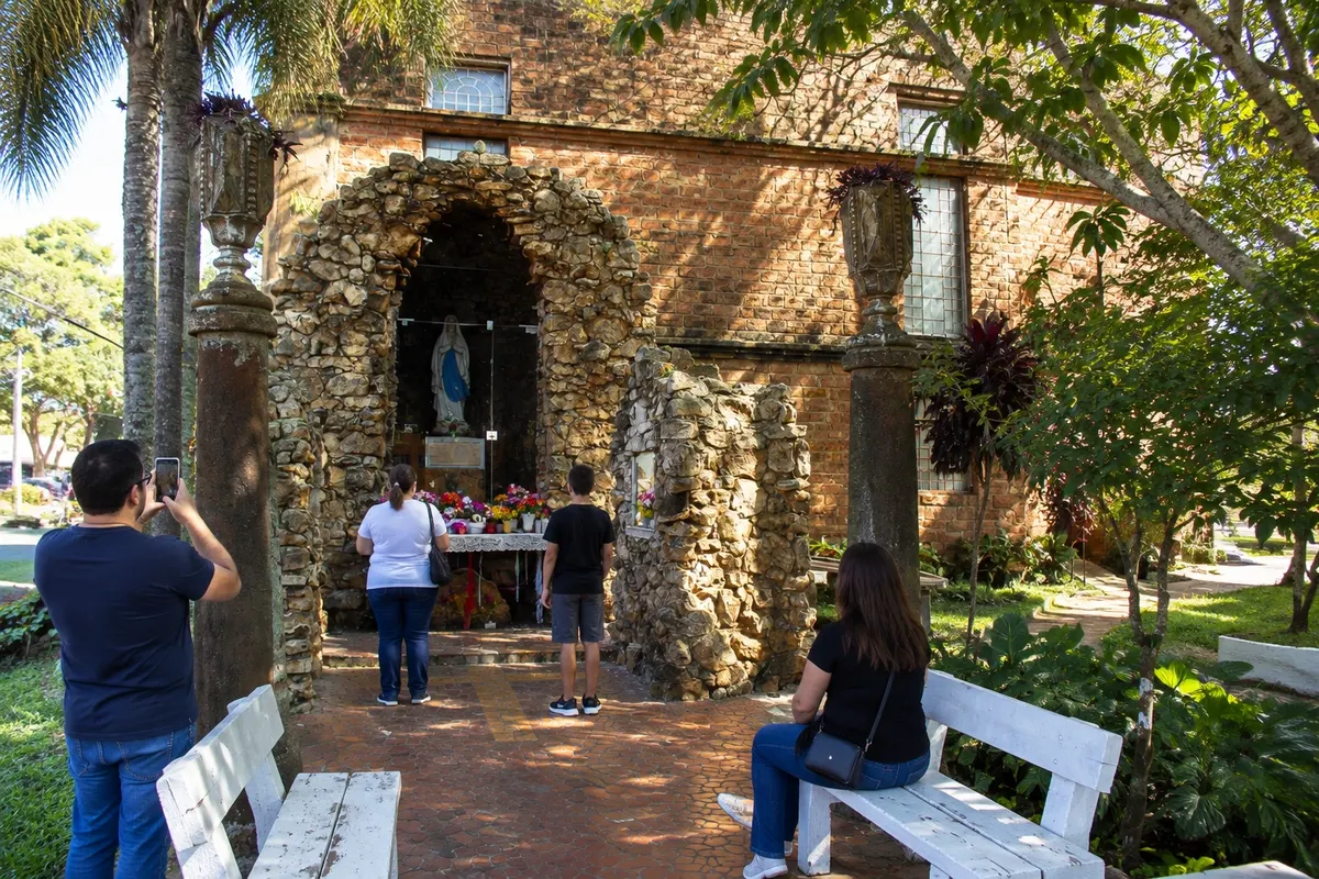 Gruta Nossa Senhora de Lourdes