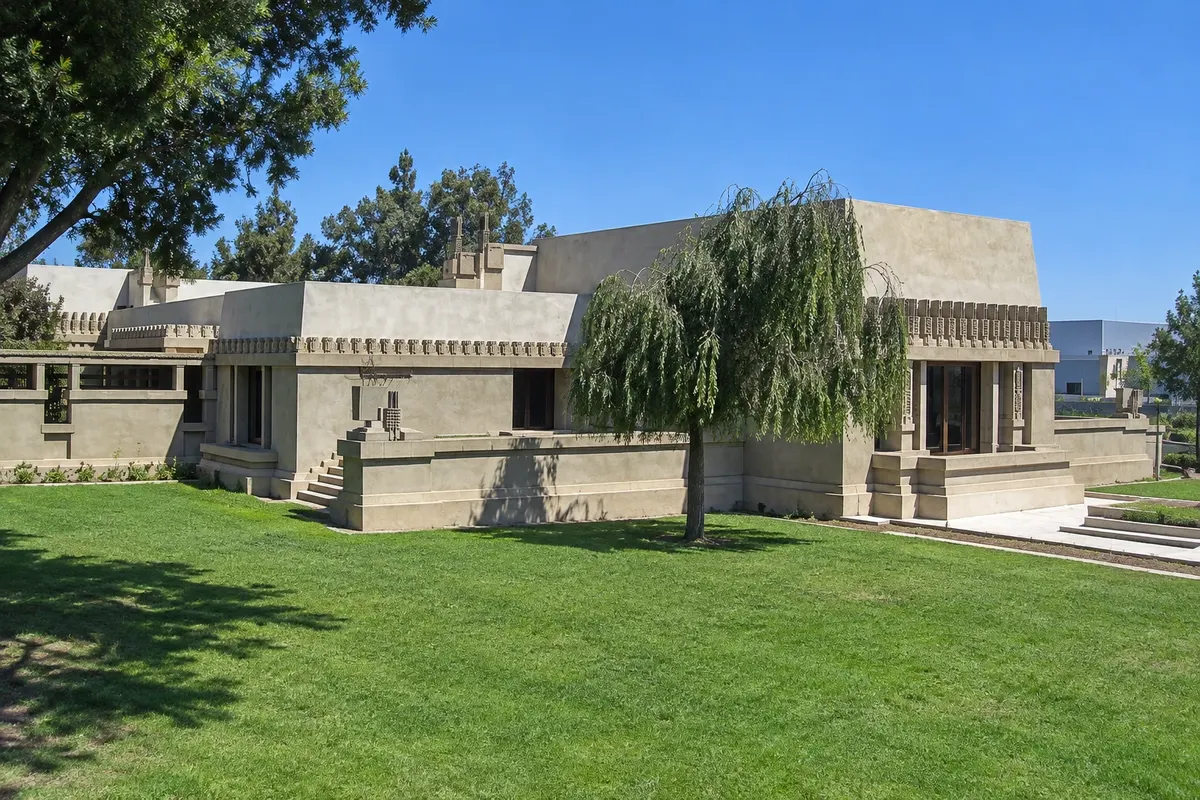 Hollyhock House