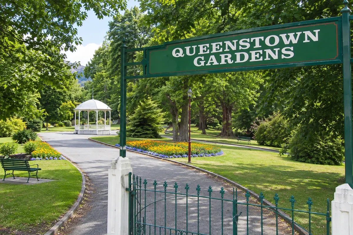 Queenstown Gardens