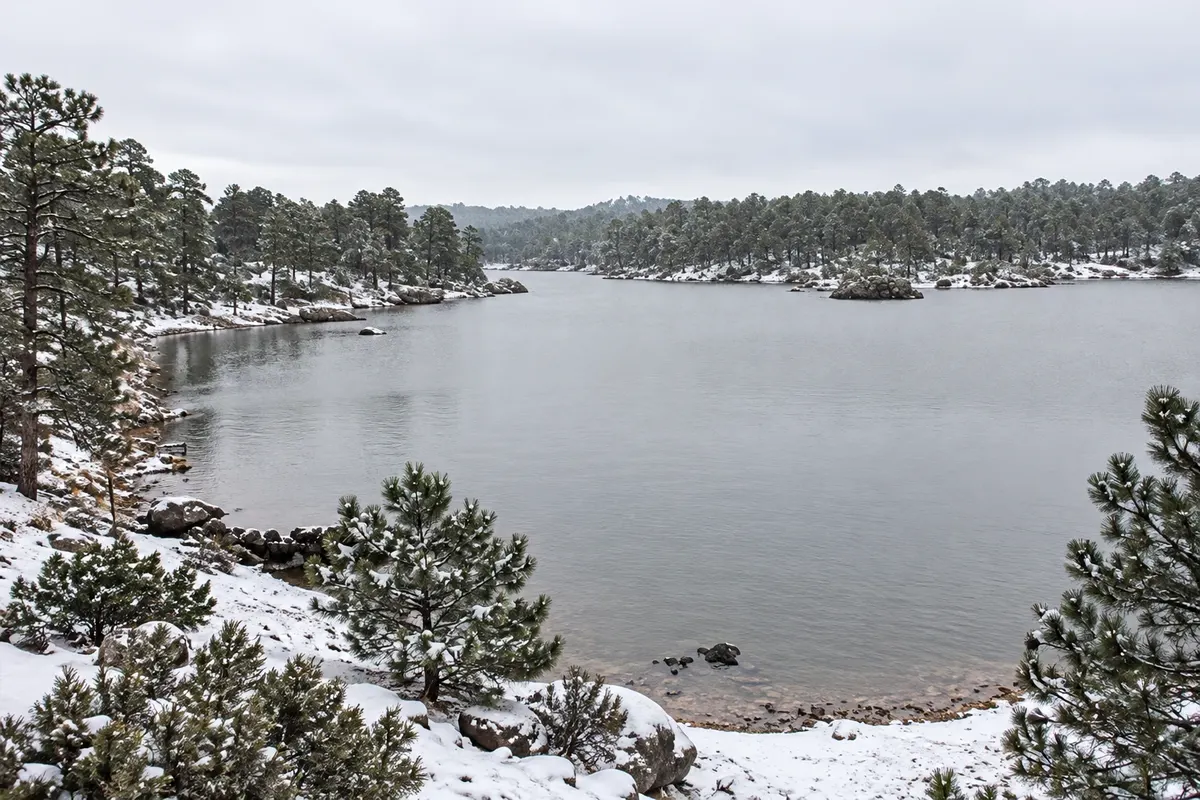 Lago Arareko e Valle de los Hongos