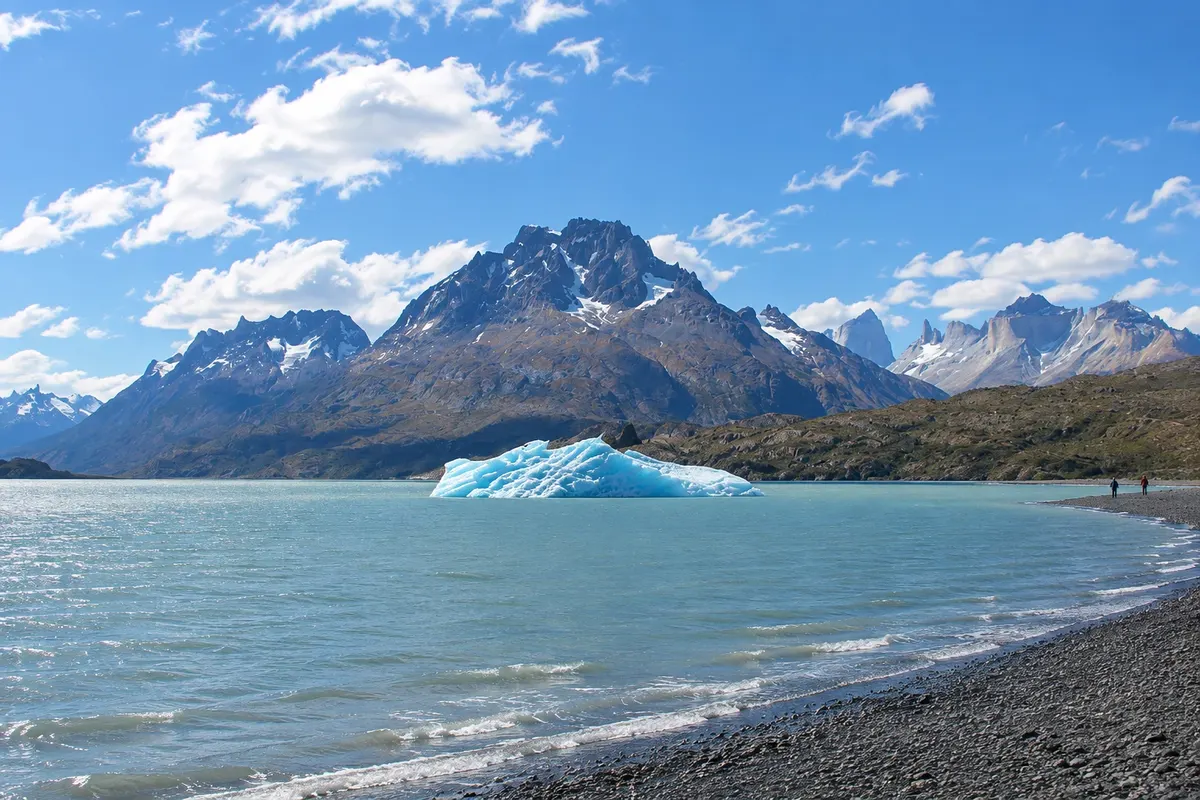 Lago Grey