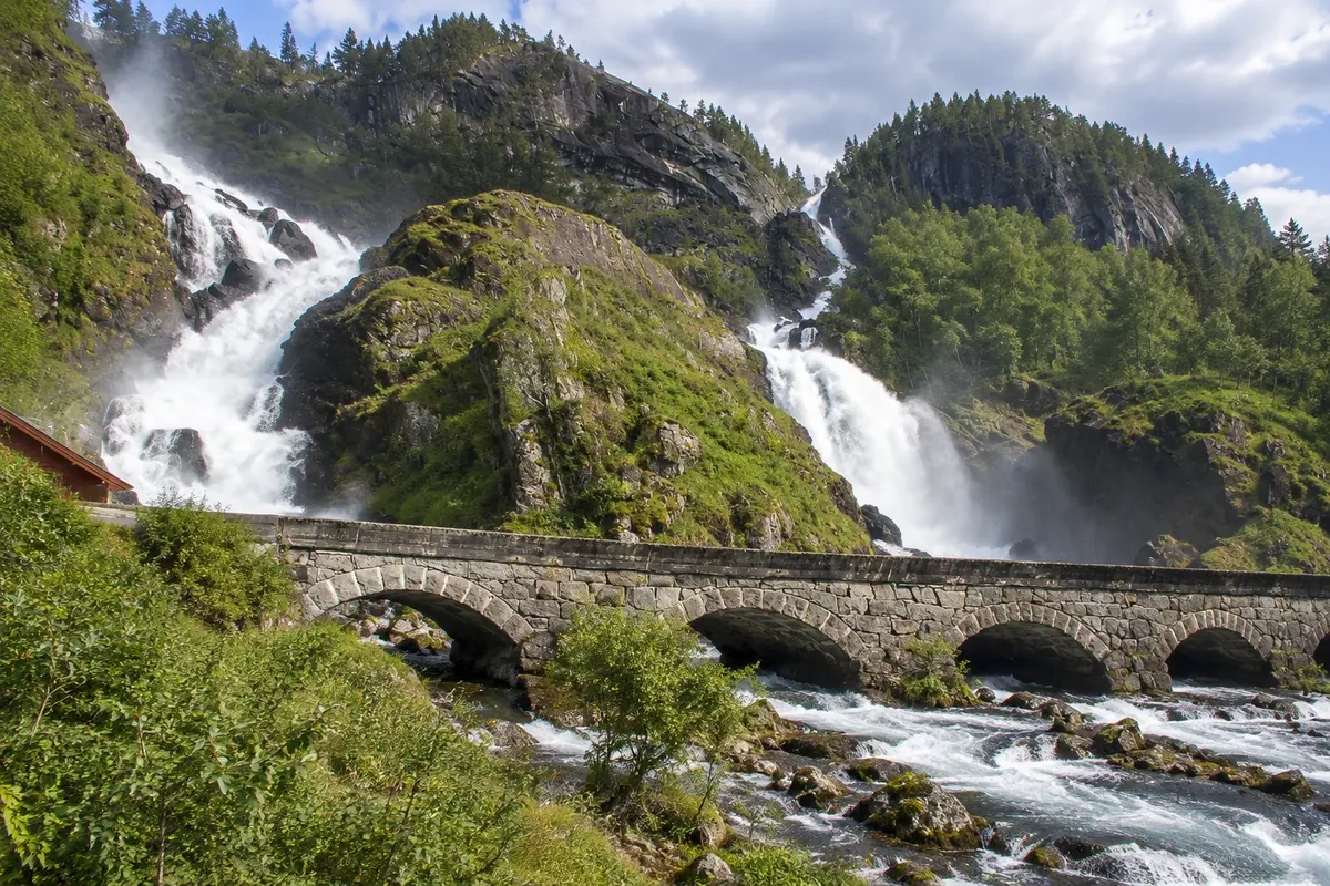 Låtefossen