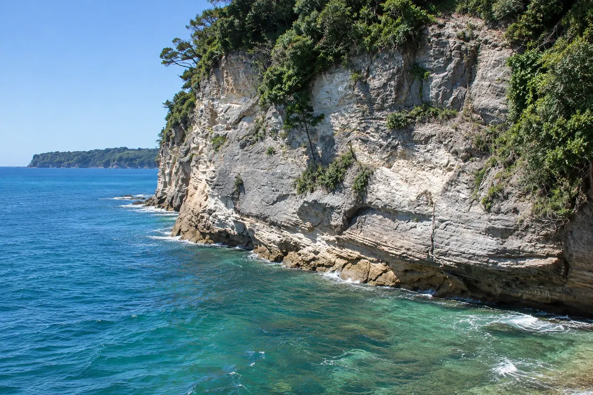 Te Whanganui‑ā‑Hei Marine Reserve