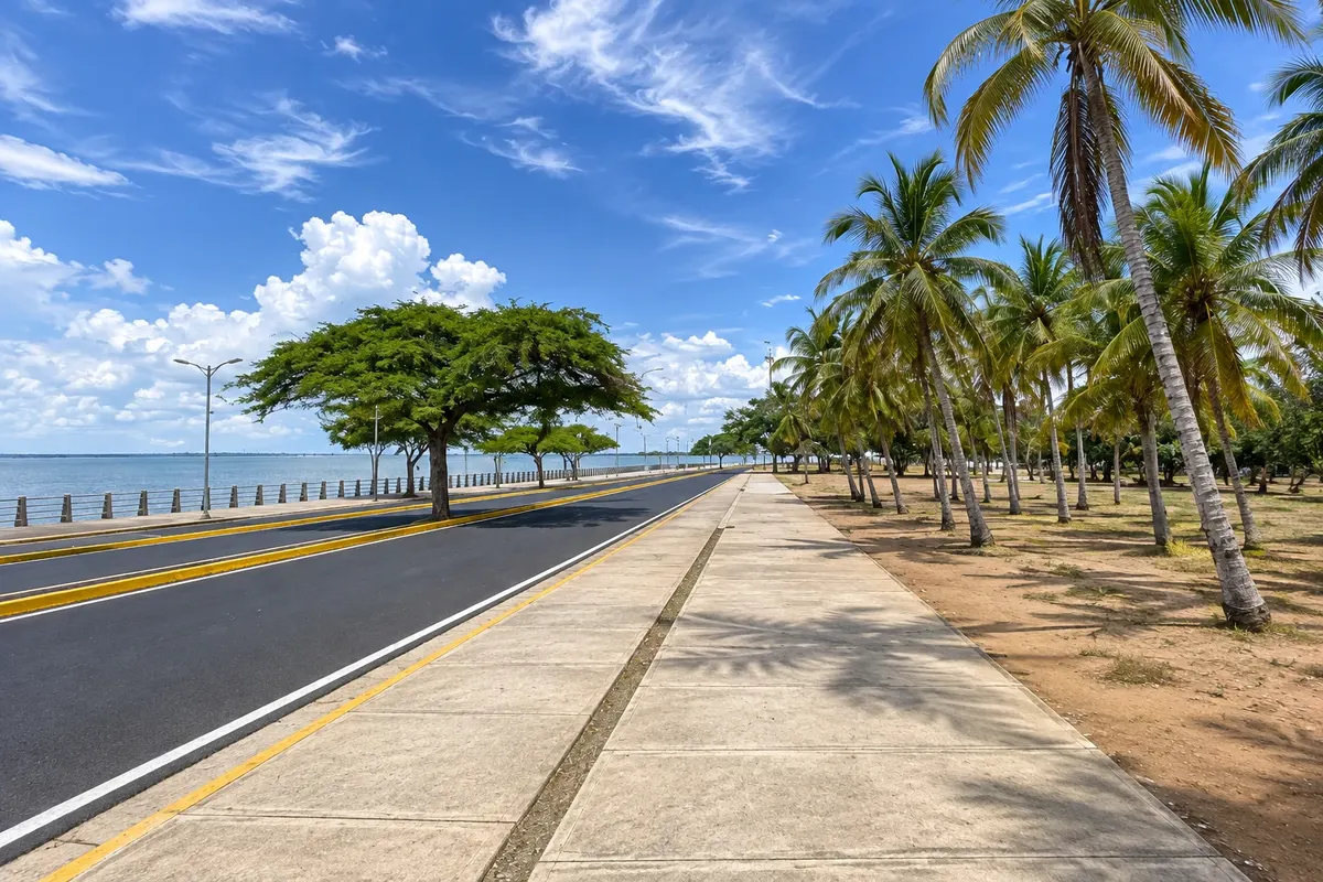 Vereda del Lago Park