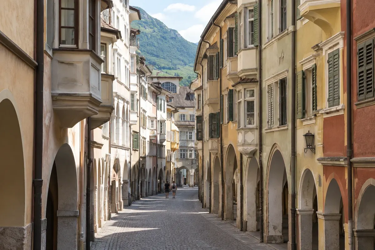 Via dei Portici