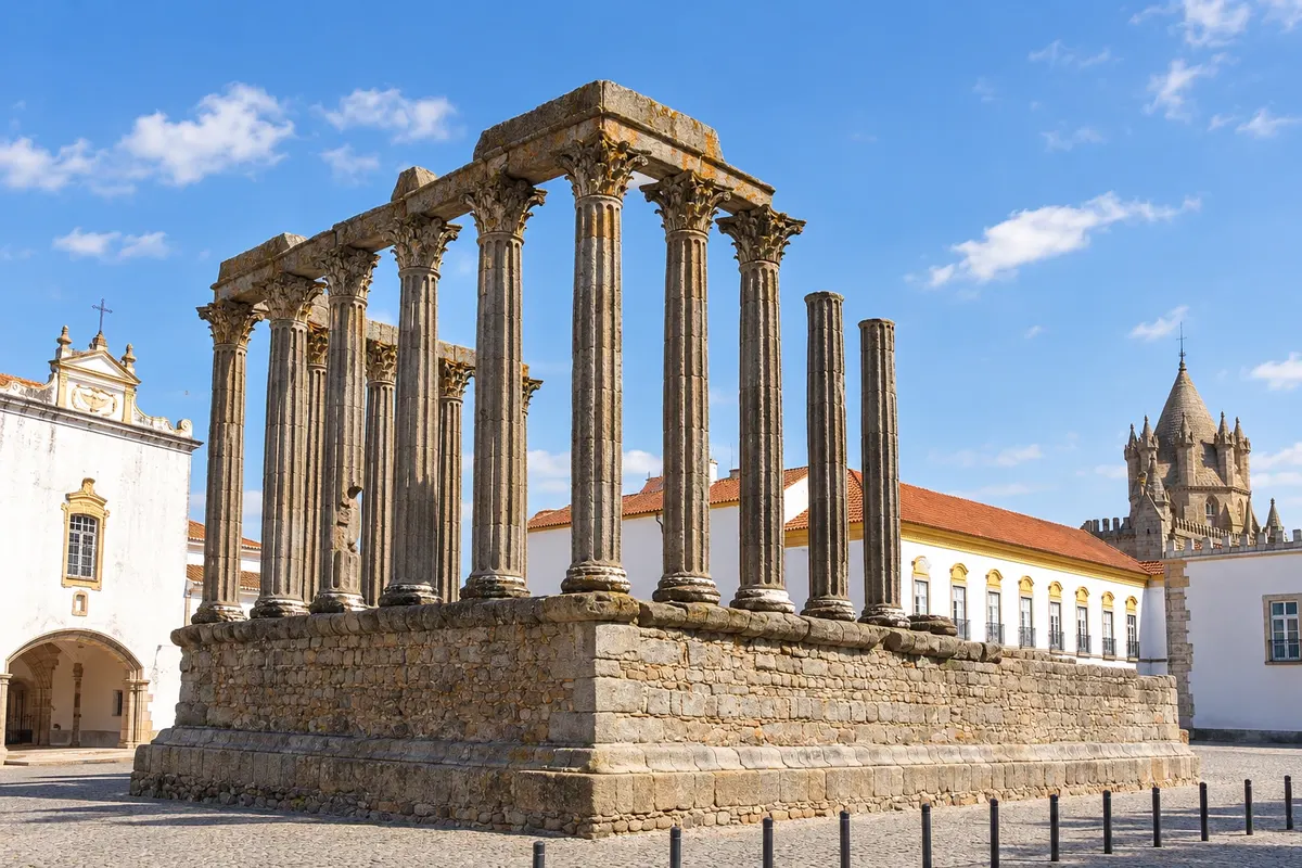 Évora