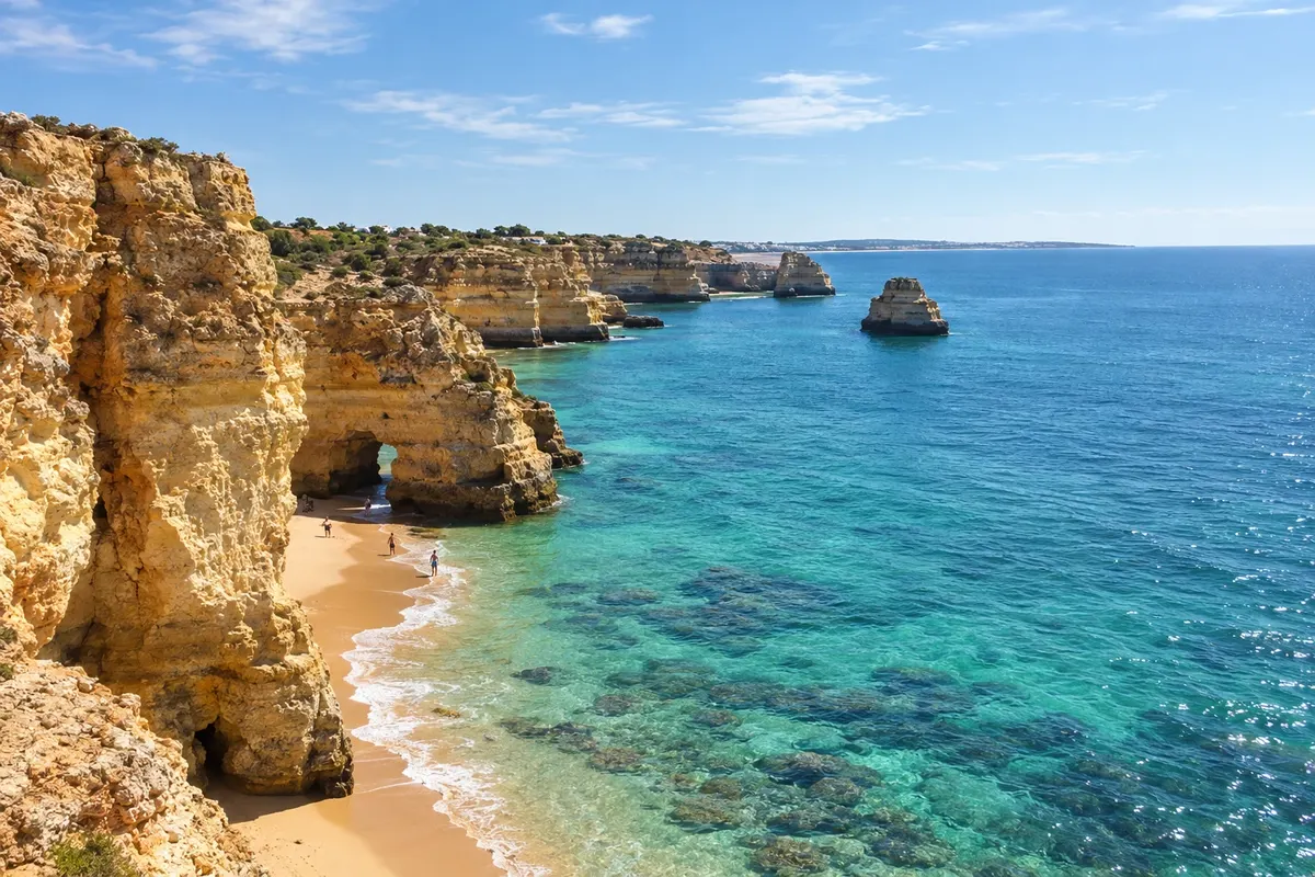 Praia da Marinha en el Algarve