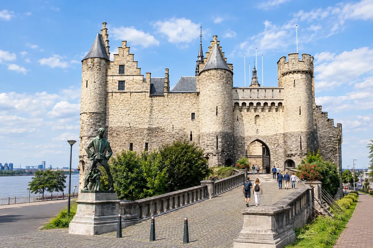 Antuérpia and Mechelen