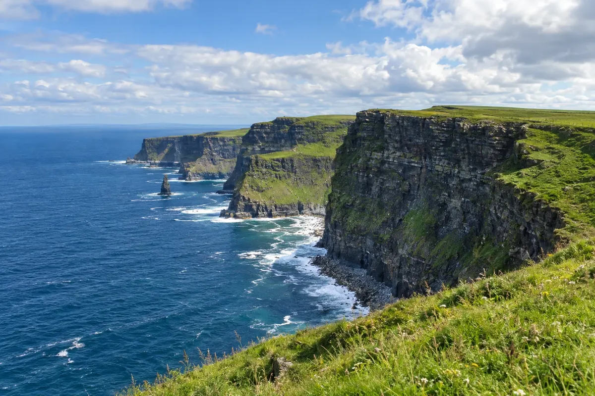 Clare and the Falésias de Moher