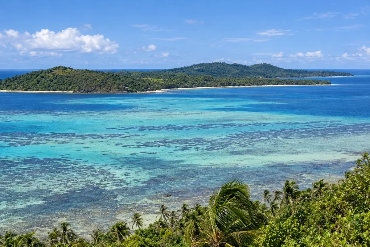 Canal e islas del archipiélago de las Yasawa