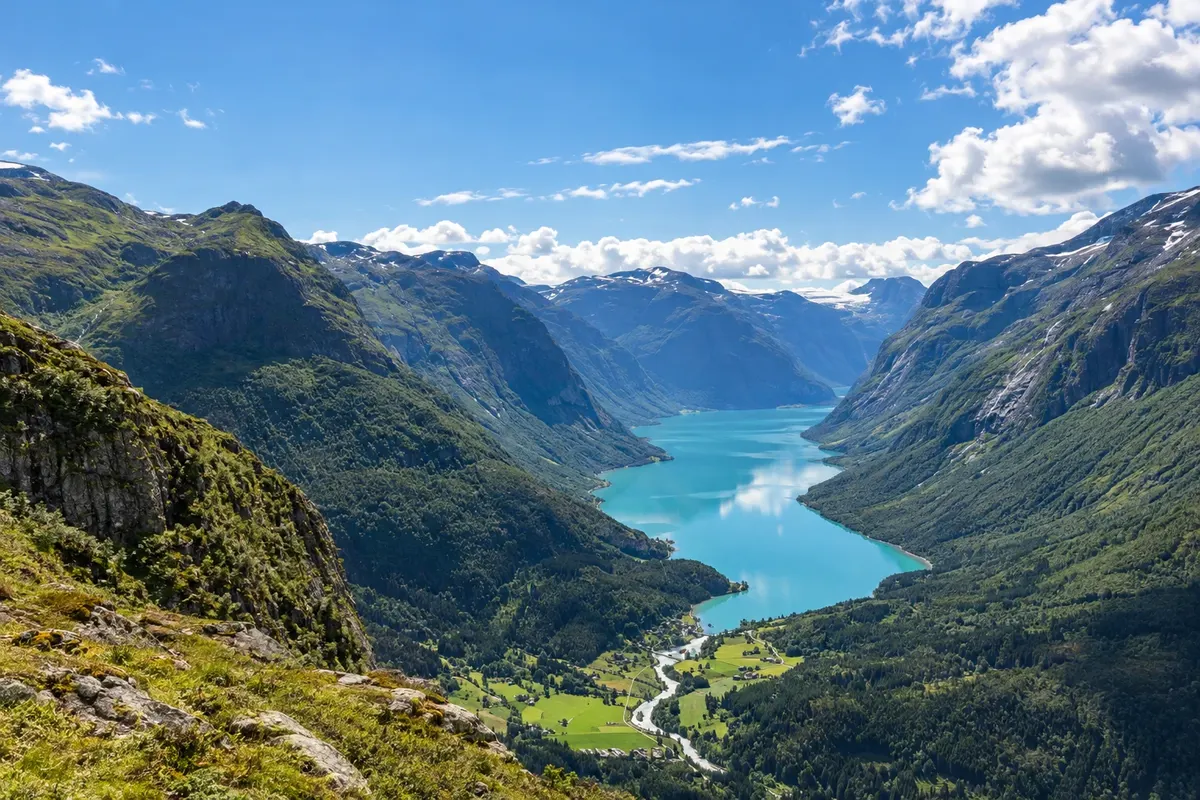 Loen y el glaciar Jostedalsbreen