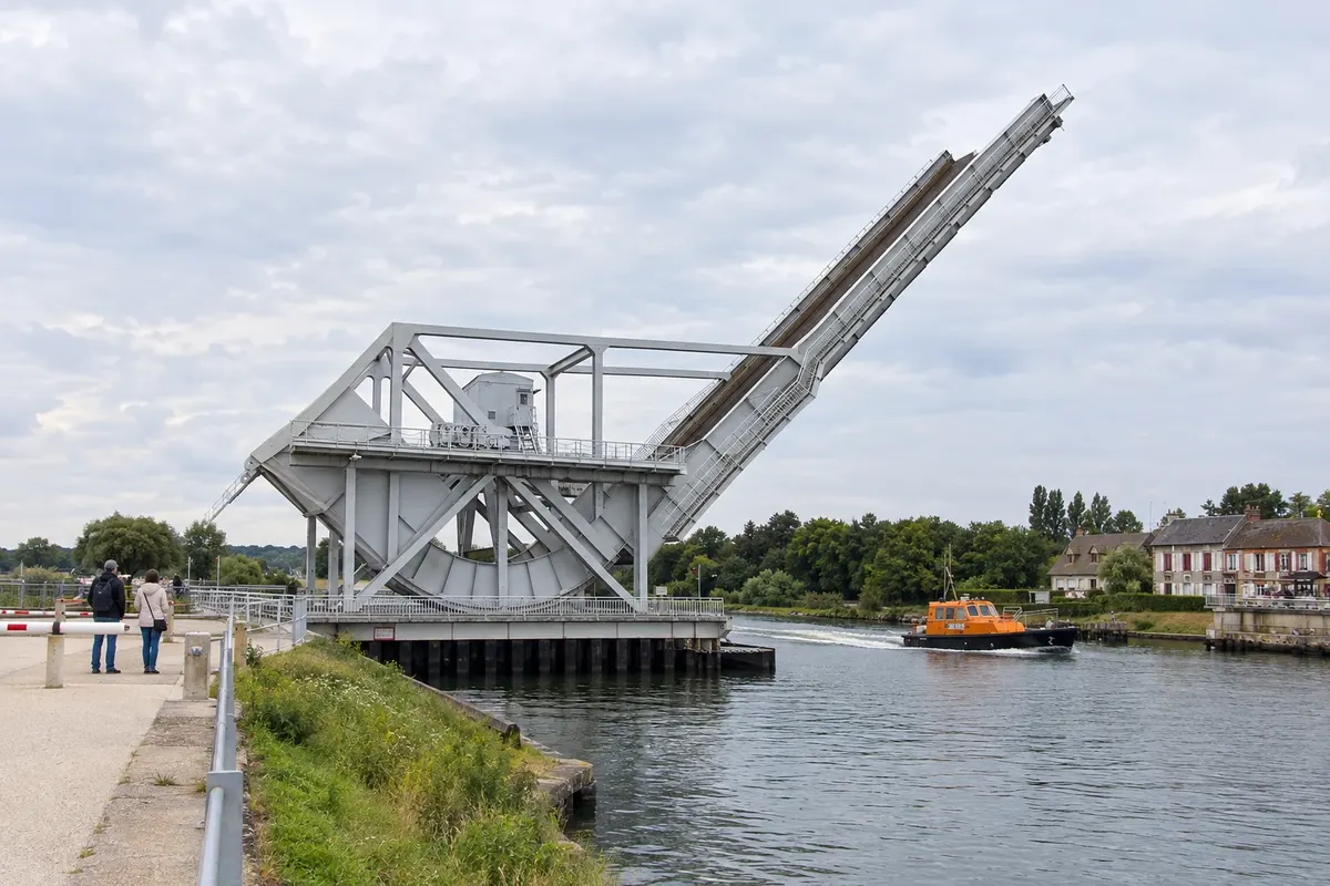 Pegasus Bridge · Bénouville