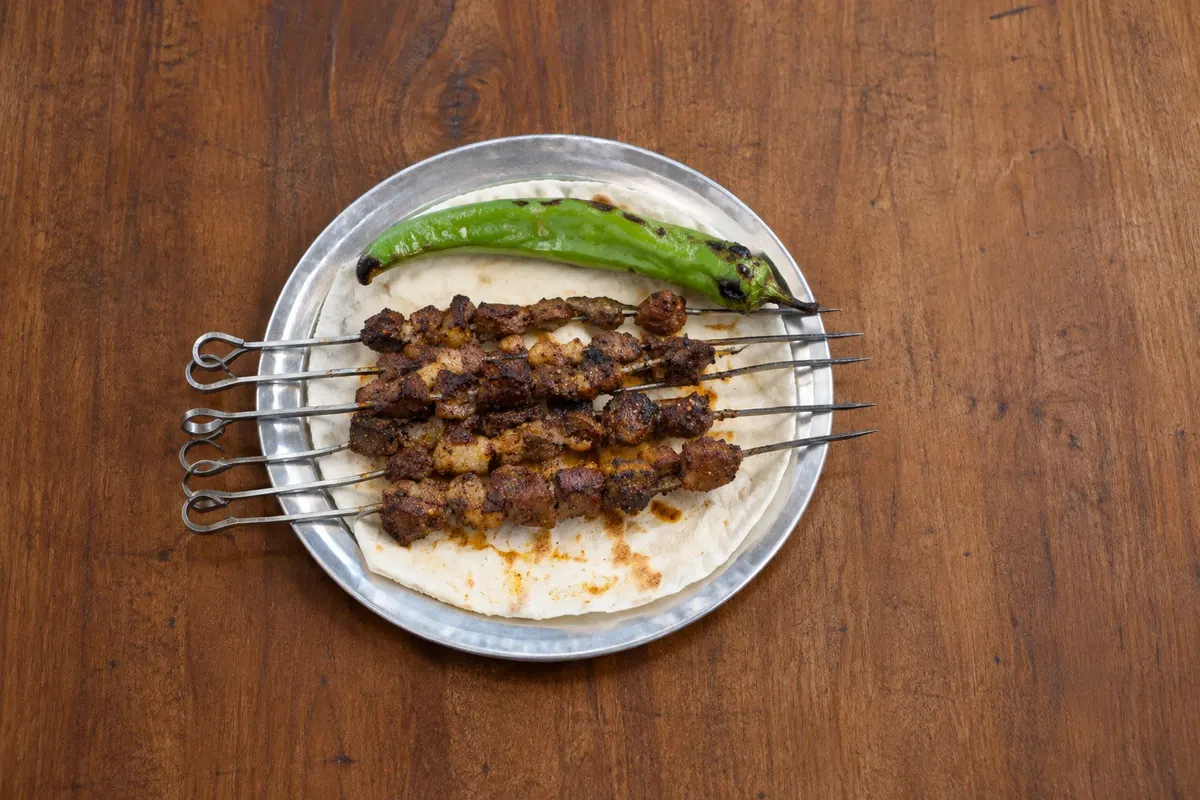 Diyarbakır ciğer kebabı — Diyarbakır, Turkey