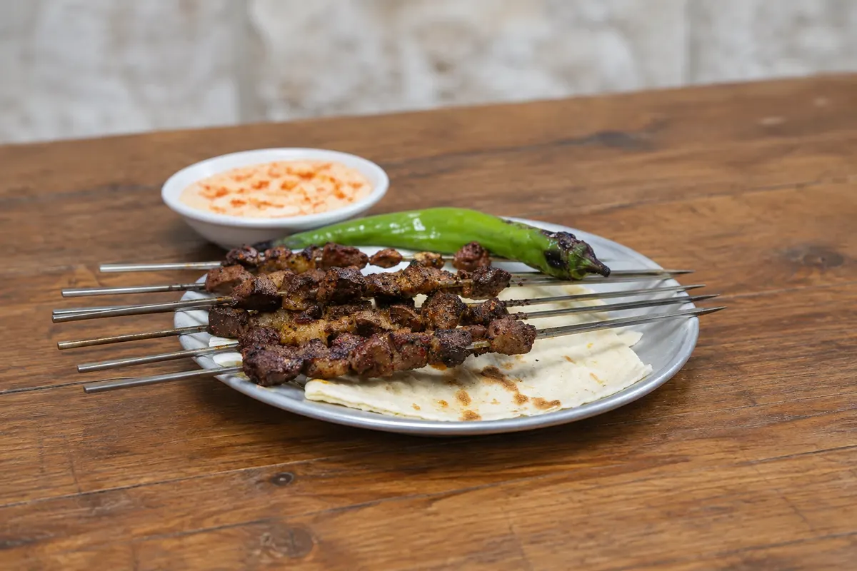 Diyarbakır ciğer kebabı — Diyarbakır, Turkey