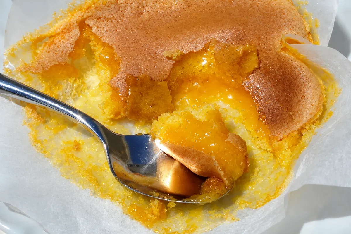 Alfeizerão sponge cake — Portugal.
