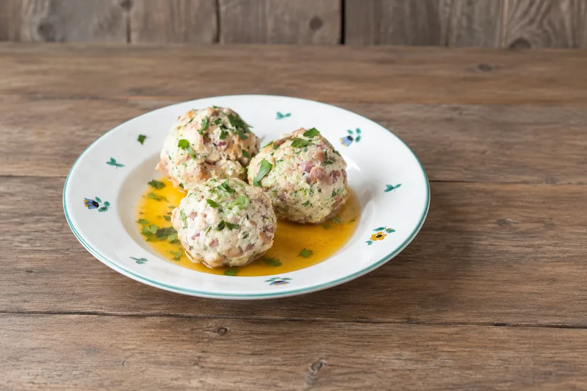 Tiroler Speckknödel — Tirol, Austria