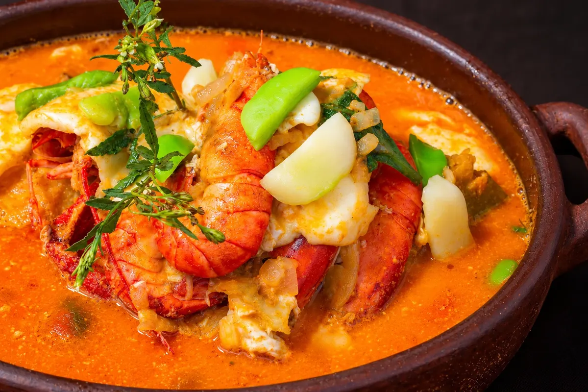 Chupe de camarones: detail of preparation or service.