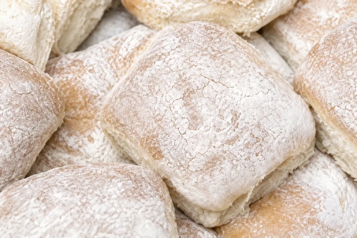 Flour and texture of the blaa’s soft crust.
